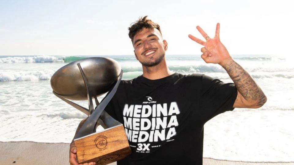 Tricampeão Gabriel Medina está pronto para Liga Mundial de Surfe