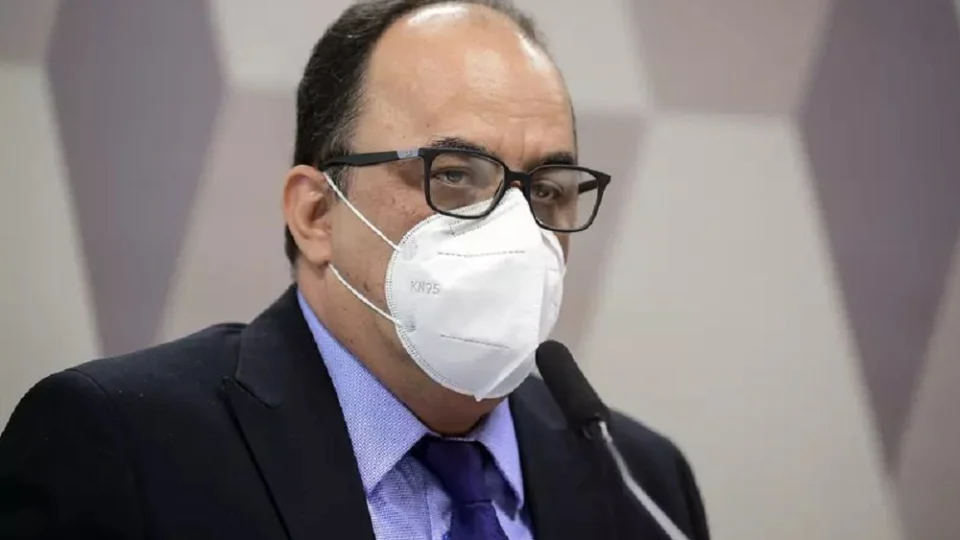 E-mails mostram reverendo e sua entidade negociando vacinas com municípios