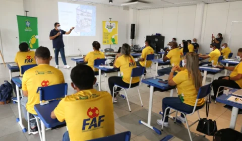 Profissionais da educação no AM iniciam treinamento com a CBF