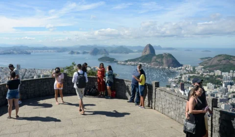 Cinco capitais brasileiras devem flexibilizar uso de máscaras nos próximos dias; saiba quais são as cidades