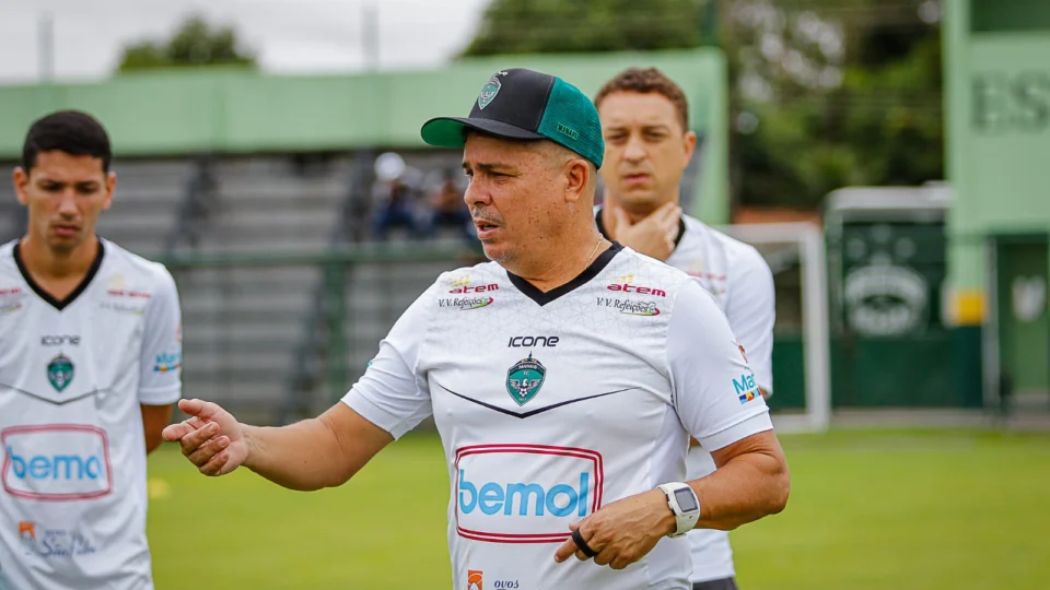 Técnico do Manaus FC fala sobre calendário cheio, metas e objetivos traçados para 2022