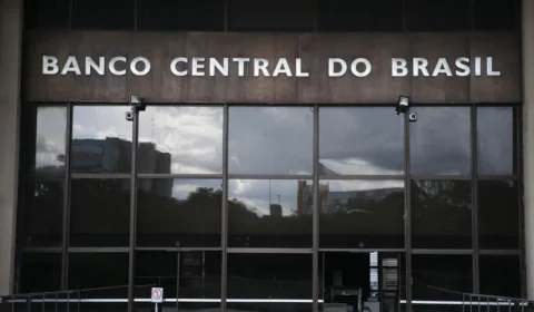 De olho na inflação, Banco Central aumenta taxa de juros para 6,25% ao ano