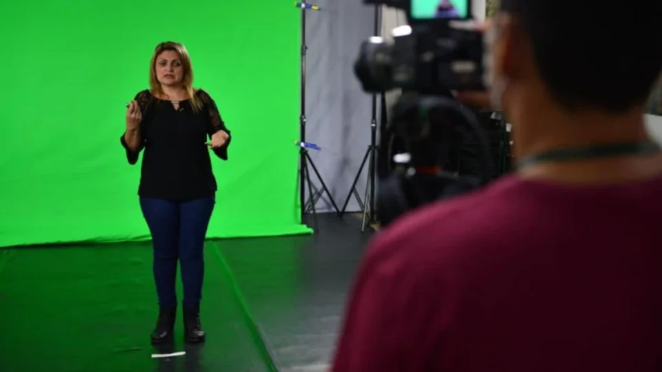 Liceu Claudio Santoro divulga novas vagas de oficinas on-line, em Manaus