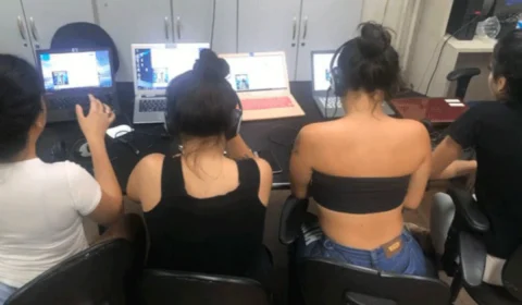 Presa quadrilha do ‘call center do crime’ em SP que usava até música para enganar clientes