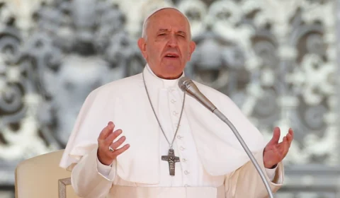 Em orações, Papa Francisco pede apoio às vítimas das chuvas no Brasil