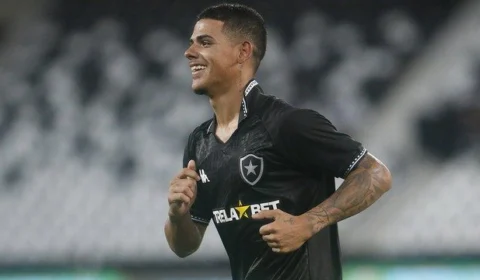 Botafogo goleia Madureira por 4 a 2 e assume liderança do Campeonato Carioca