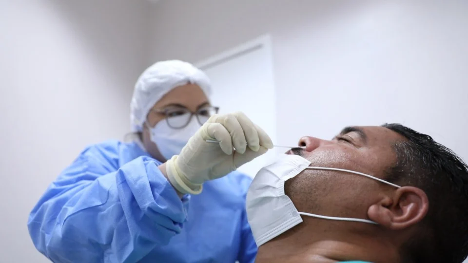 Amazonas registra 67 novos casos de Covid-19 e uma morte em Manaus, informa a FVS-RCP