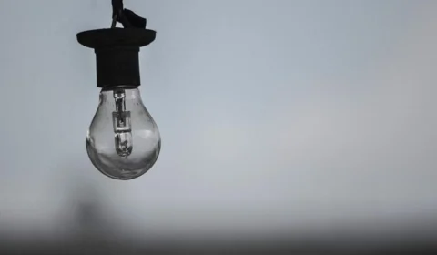 Falta de energia elétrica afeta bairros de Manaus neste fim de semana; veja lista