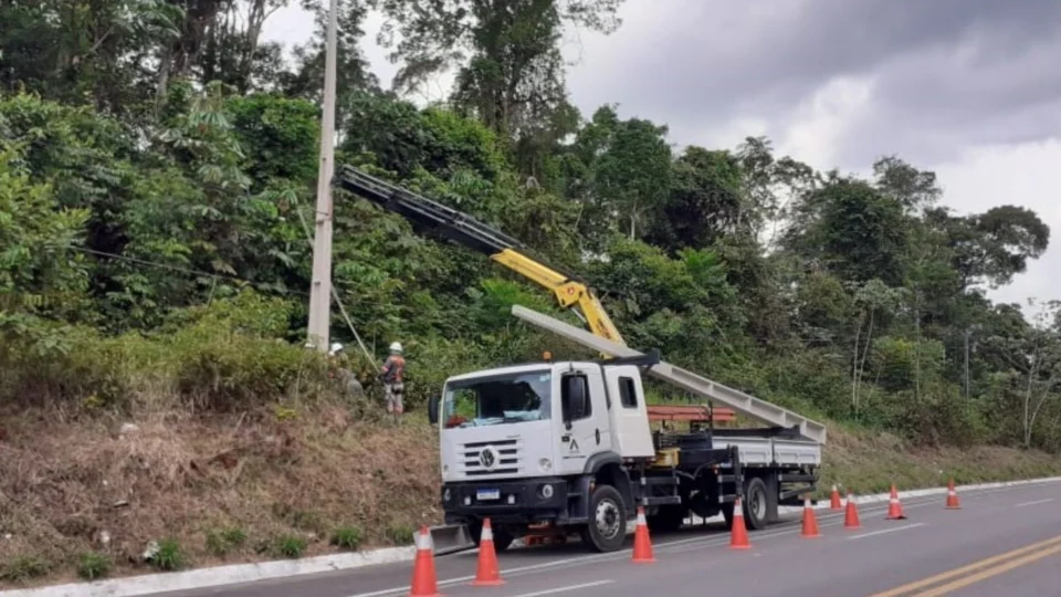 Mais de mil imóveis estão há mais de 48 horas sem energia em Manaus