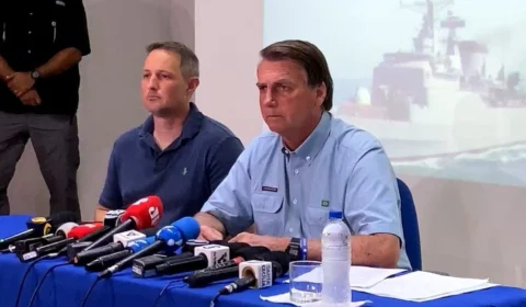 Bolsonaro diz que Brasil deve ficar ‘neutro’ com relação à Ucrânia: ‘exagero falar em massacre’
