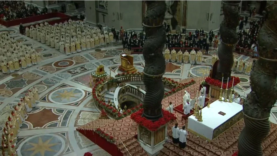 AO VIVO: Papa Francisco celebra a Missa do Galo no Vaticano