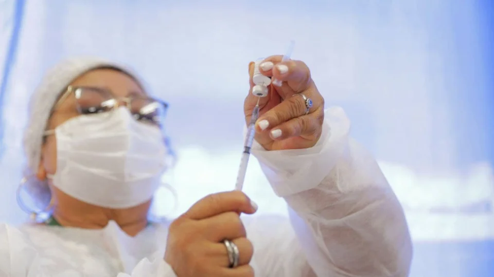 Quinze pessoas foram detectadas com a variante ômicron na África do Sul