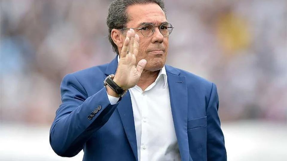Vanderlei Luxemburgo é o novo técnico do Cruzeiro