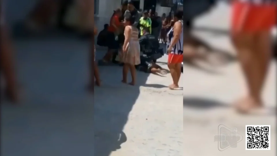 VÍDEO: PM imobiliza com joelhos adolescente de 15 anos em Recife-PE