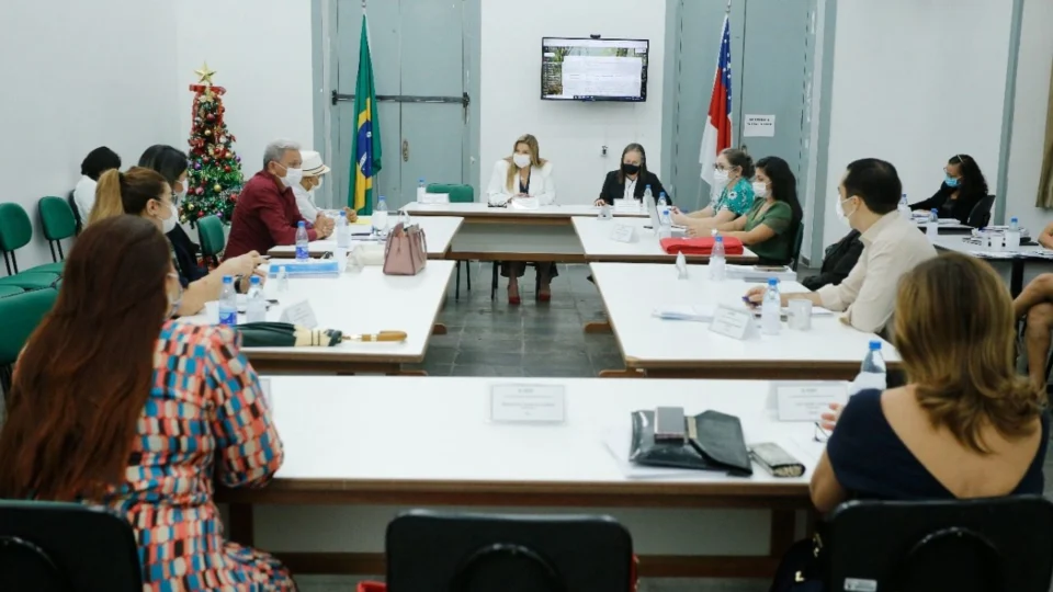 Proposta curricular do Novo Ensino Médio no Amazonas é aprovada por unanimidade