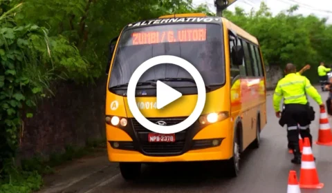 Além de alta velocidade, micro-ônibus ‘amarelinhos’ apresentam outras irregularidades para transitar nas ruas de Manaus