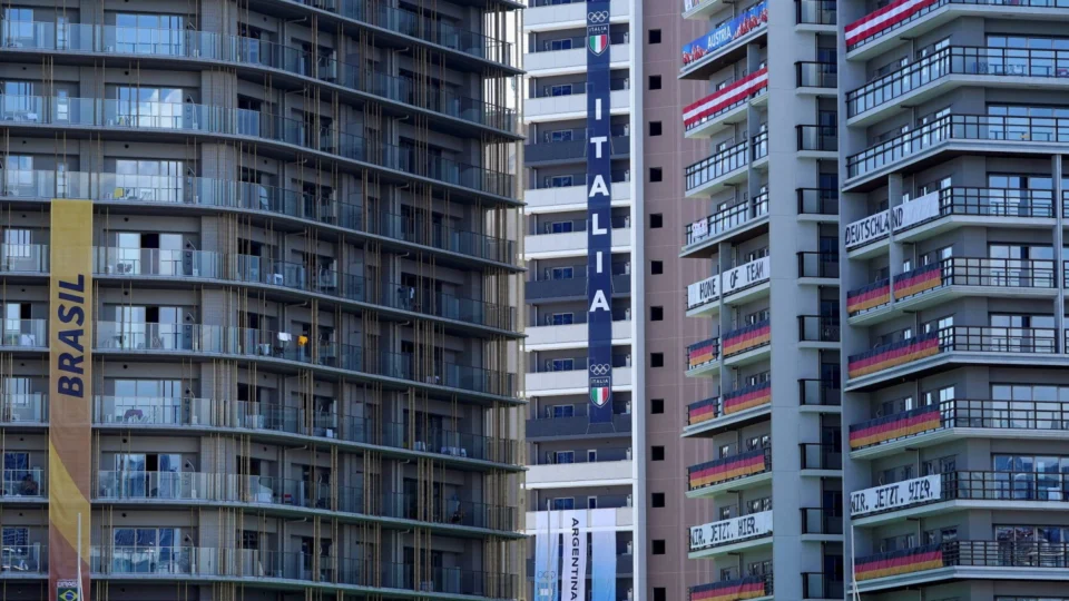 É confirmado 1º caso de covid-19 em vila paralímpica de Tóquio