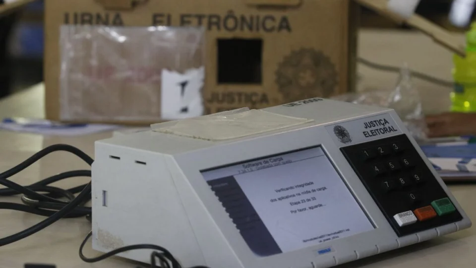 TSE anuncia novas medidas visando maior confiabilidade no voto eletrônico