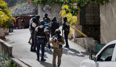 Gangue sequestra missionários americanos em Porto Príncipe, no Haiti