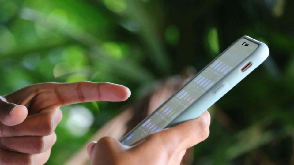 População deve ficar alerta a dados bancários e pessoais no celular, diz DERCC