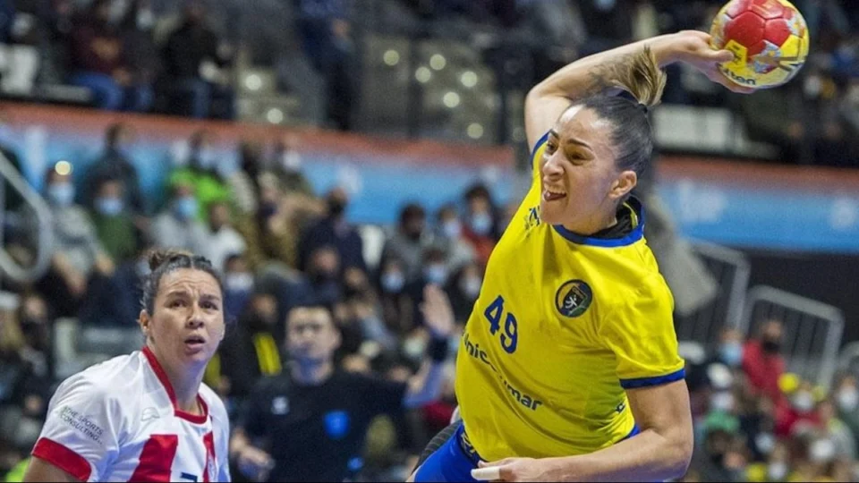 Seleção feminina de handebol vence o Paraguai por 33 a 19 e segue invicta no Mundial