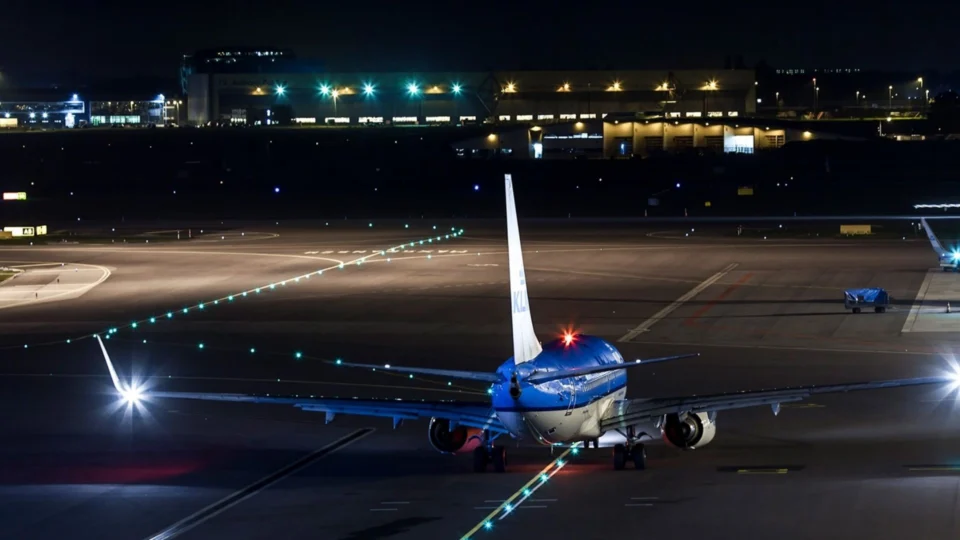 EUA impõem medidas para conter a ômicron; veja as regras