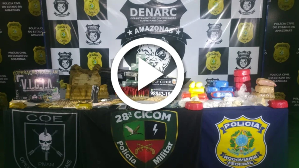 Quadrilha é presa com armas, dinheiro, drogas, coletes balísticos e munições na BR 174, no AM