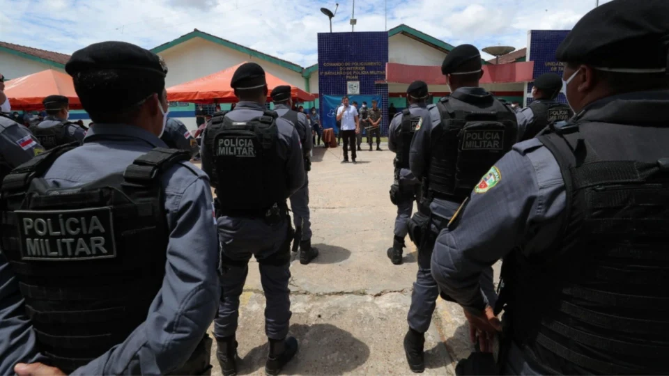 Governo do AM entrega equipamentos de segurança e assina promoções de PM’s e bombeiros nesta quarta, em Manaus