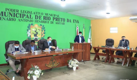 No AM, Câmara de Rio Preto da Eva vai gastar mais de R$ 662 mil com gasolina; parlamento tem 13 vereadores
