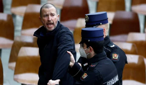 No Vaticano, homem interrompe fala do papa e grita ‘esta não é a igreja de Deus’