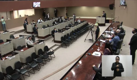 População critica e vereadores de Manaus decidem liberar sacolas grátis até outubro de 2022