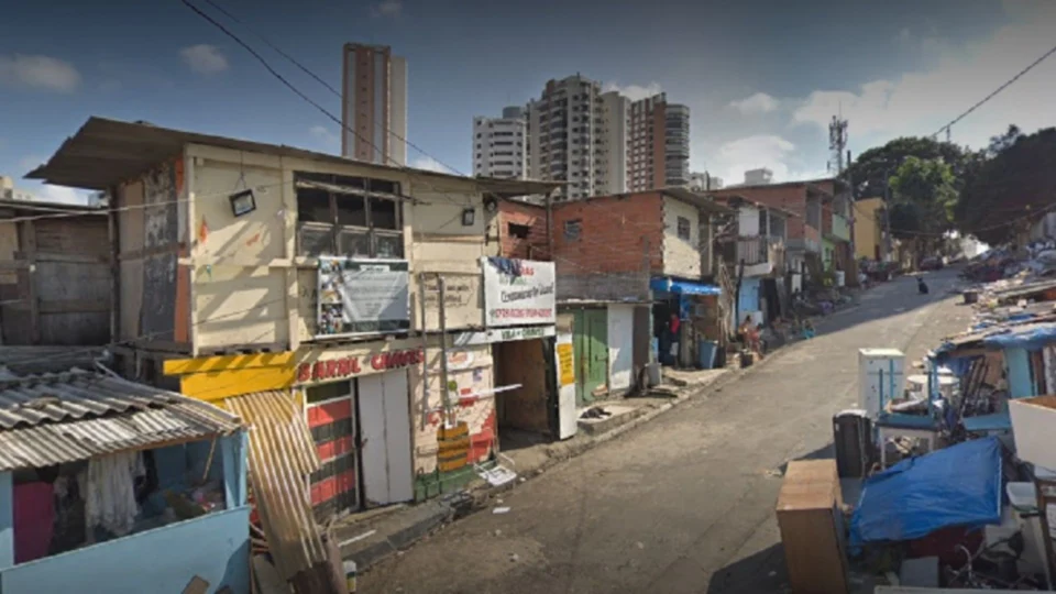 Em SP, adolescente negro é morto com tiro na cabeça após policial confundir marmita com arma