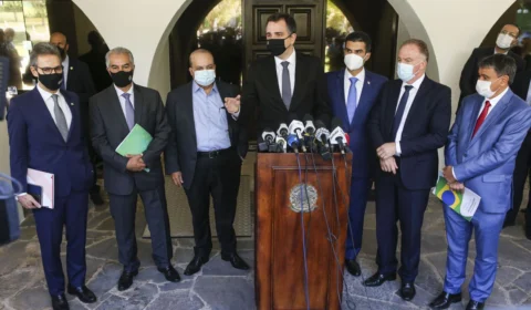 Governadores e Pacheco se reúnem para discutir defesa da democracia