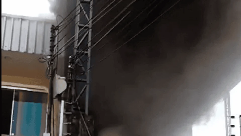 Aquecimento elétrico pode ser a causa de incêndio no Lírio do Vale, em Manaus