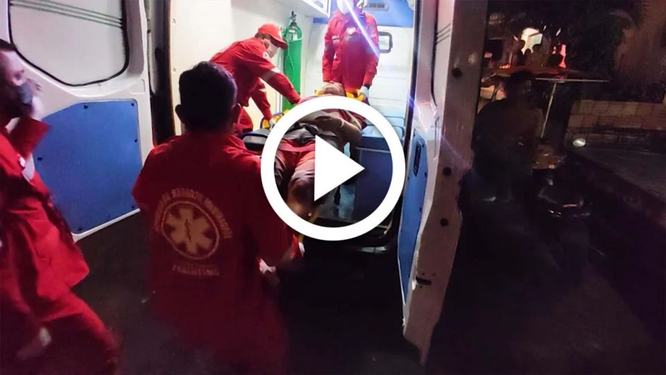 VÍDEO: homem é baleado na cabeça em banca de churrasco em Parintins, no interior do Amazonas