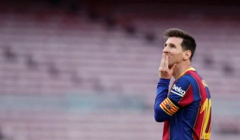 Torcedor do Barça aciona Justiça para evitar ida de Messi para o PSG