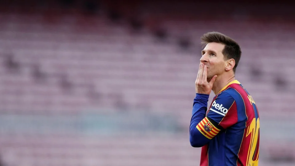 Torcedor do Barça aciona Justiça para evitar ida de Messi para o PSG