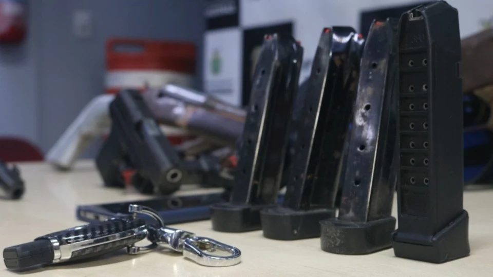 Membros de facção criminosa são presos durante operação ‘Cidade Mais Segura’, em Manaus