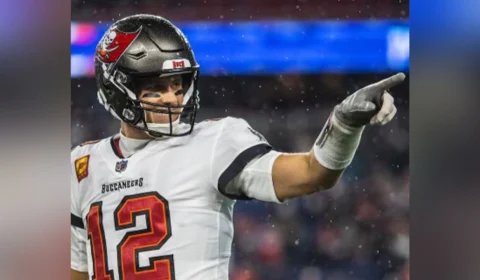 Com carreira cheia de títulos, Tom Brady confirma aposentadoria do futebol americano