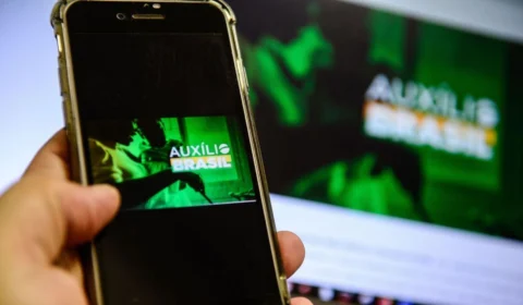 Auxílio Brasil  e Auxílio gás começam a ser pagos nesta terça-feira