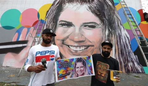 Grafiteiros de São Paulo e Ceará prestam homenagens à Marília Mendonça