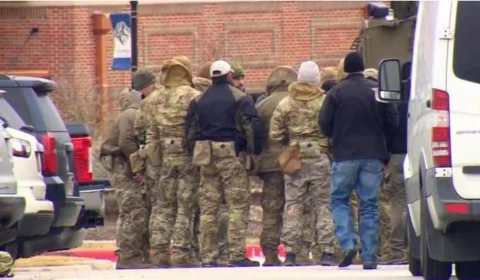 Quatro pessoas são libertadas e sequestrador é morto em sinagoga nos EUA