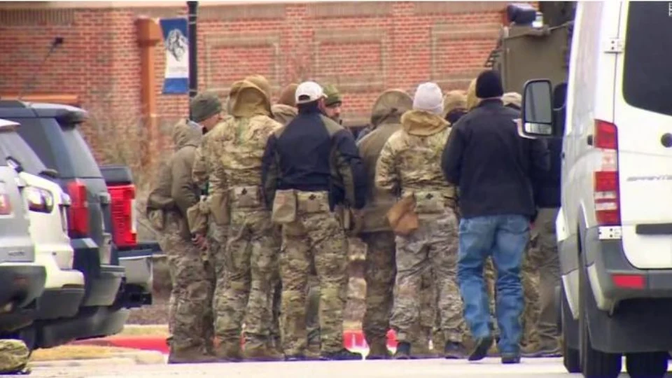 Quatro pessoas são libertadas e sequestrador é morto em sinagoga nos EUA