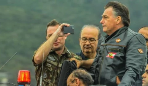 Durante motociata, Bolsonaro volta a defender voto impresso e ataca STF