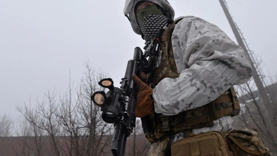 Devido ameaça de invasão, Biden pede que cidadãos americanos saiam da Ucrânia