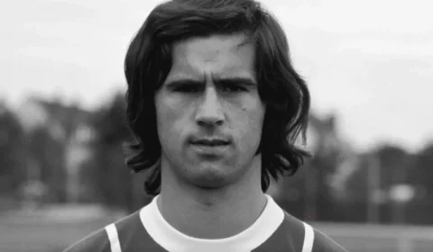 Ex-jogador alemão Gerd Müller morre aos 75 anos