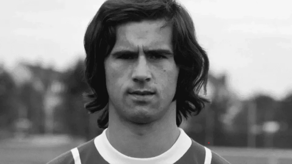 Ex-jogador alemão Gerd Müller morre aos 75 anos