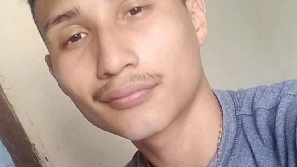 Em Manaus, jovem desaparece após convite pra andar de lancha