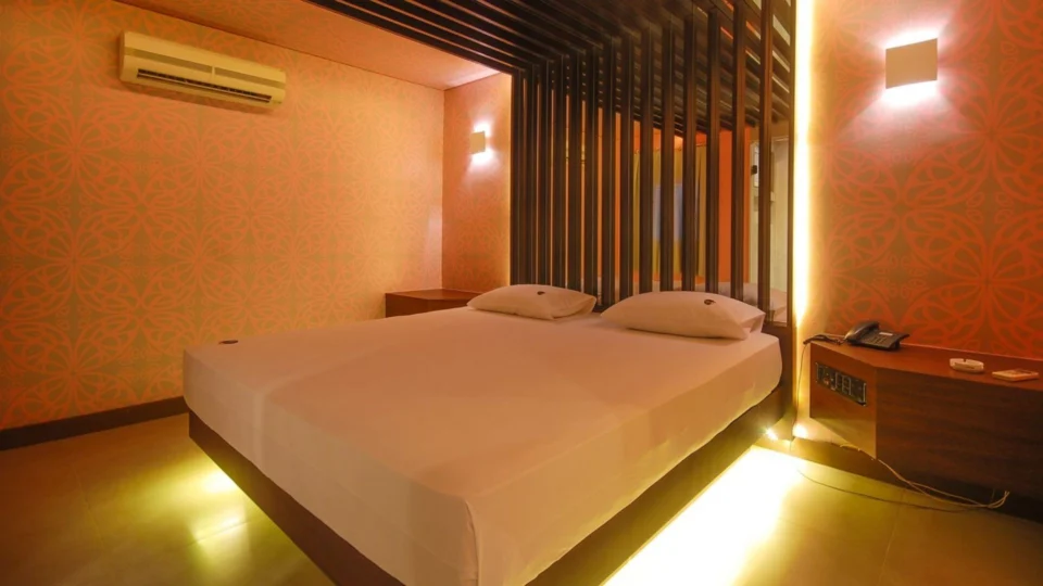 Homem morre dentro de motel na companhia de idosa de 71 anos, em São Paulo