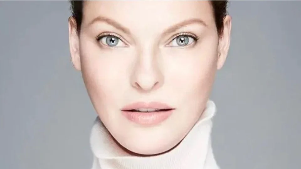 Modelo processa empresa de estética alegando estar ‘desfigurada’